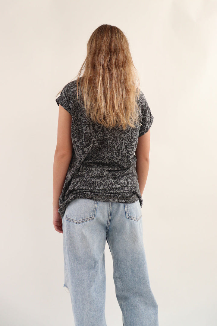 Camiseta Gris Paisley