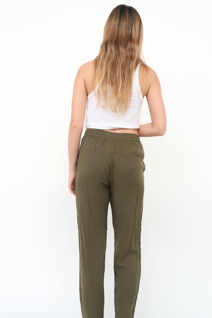 Jogger Verde Ligero