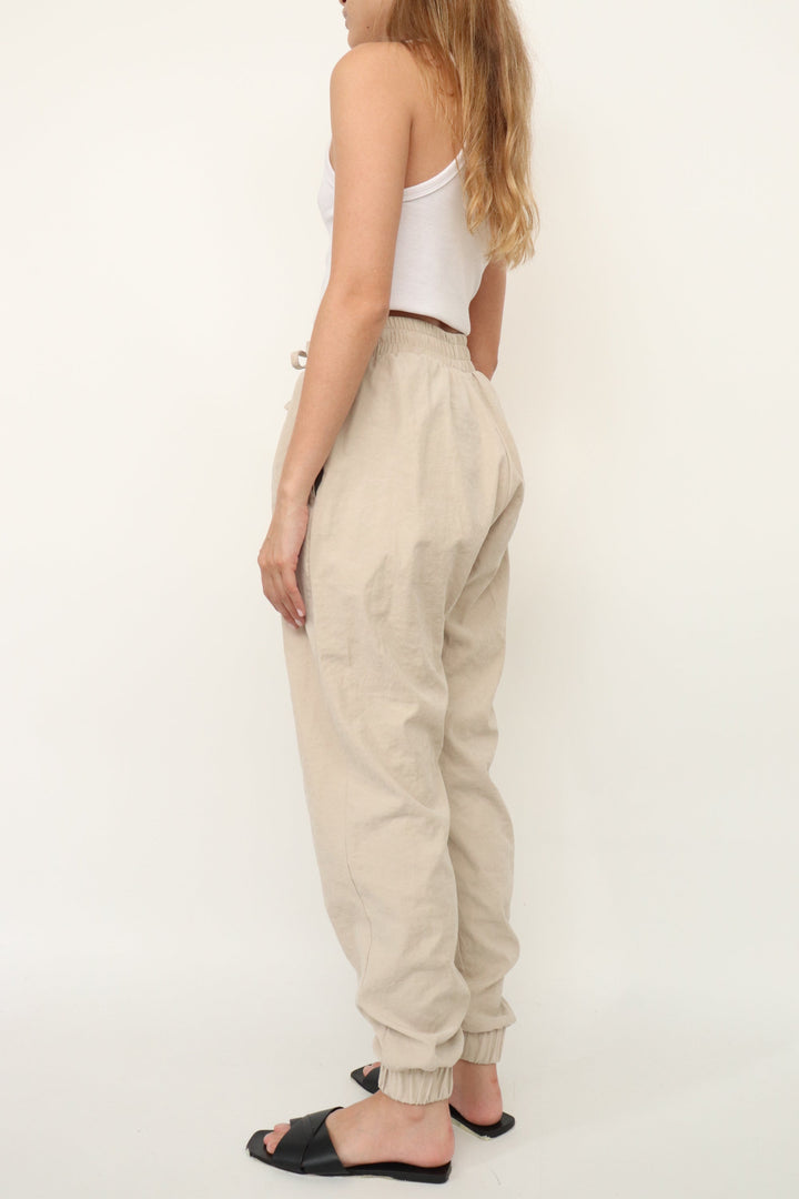 Jogger Beige Suave